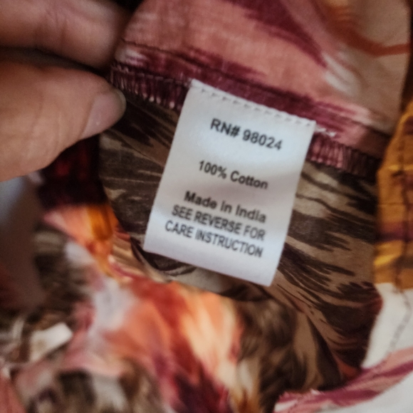 NEW Anthropologie | Love the Label Painterly Open-Back Savannah Burgundy Blouse - Picture 13 of 14